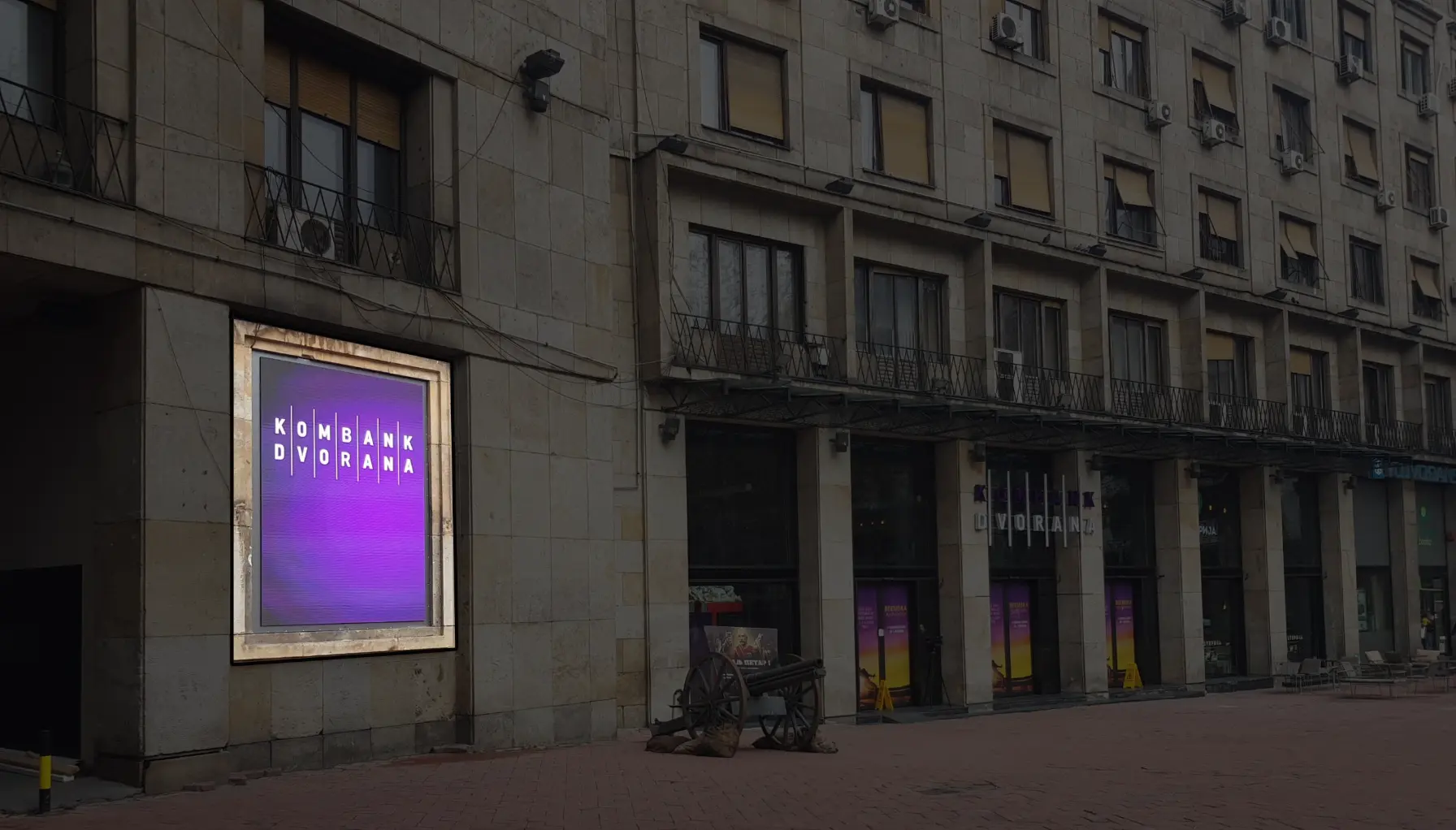 LED ekran sa zidnim nosačem LED ekran sa zidnim nosačem - MTS Dvorana Beograd