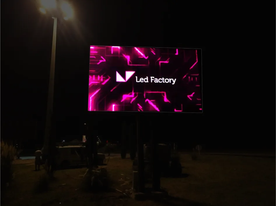 LED bilbord pušten u rad Triple M Podgorica(1-1)